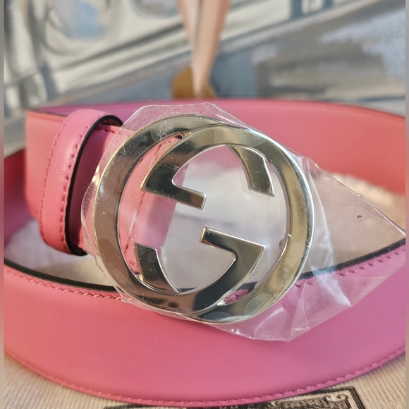 GUCCI GG woman's belt with Interlocking G buckle, leather in pink color - Picture 2 of 8
